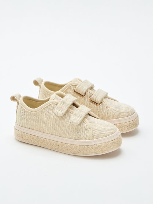 Tiefe Canvas-Sneakers mit Bastsohle - Kiabi Tiefe Canvas-Sneakers mit Bastsohle - Kiabi