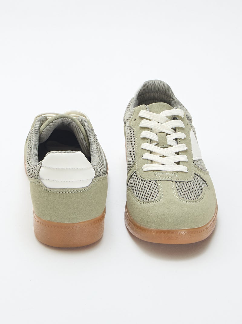 Tiefe Sneaker mit Textildetails Grün - Kiabi