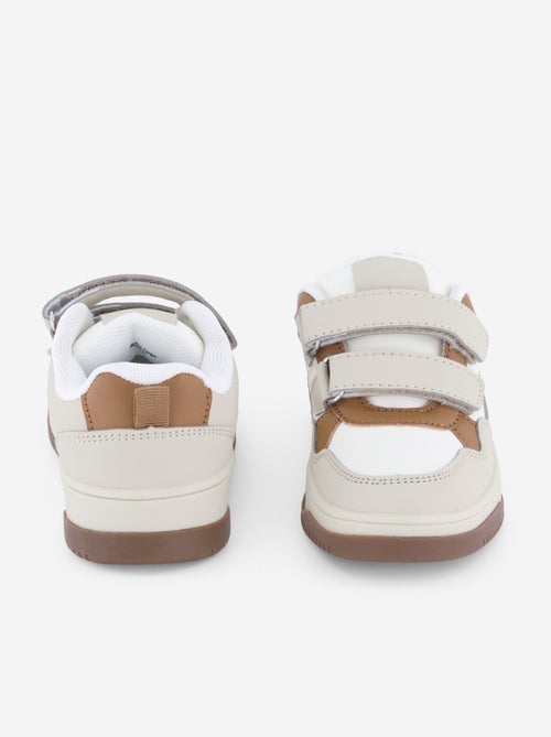 Tiefe Sneakers aus Kunstleder - Kiabi Tiefe Sneakers aus Kunstleder - Kiabi