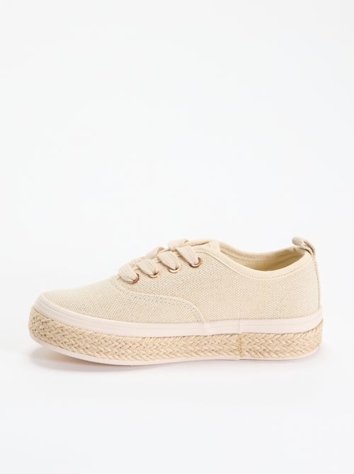 Tiefe Sneakers mit Bastsohle - Kiabi Tiefe Sneakers mit Bastsohle - Kiabi