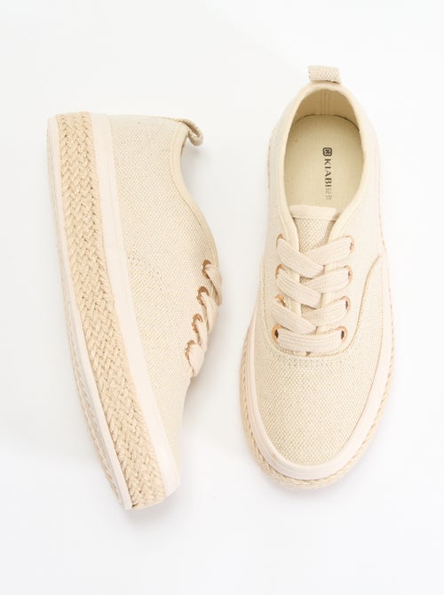 Tiefe Sneakers mit Bastsohle - Kiabi Tiefe Sneakers mit Bastsohle - Kiabi