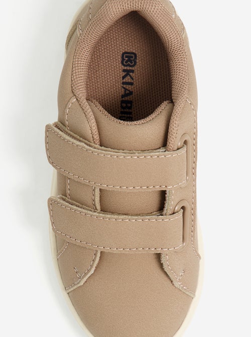 Tiefe Sneakers mit Klettverschlüssen - Kiabi