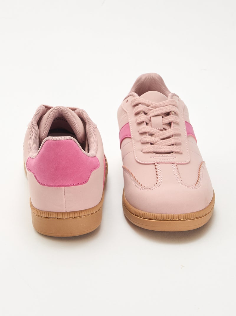 Tiefe Sneakers mit Kontrasteinsätzen Rosa - Kiabi