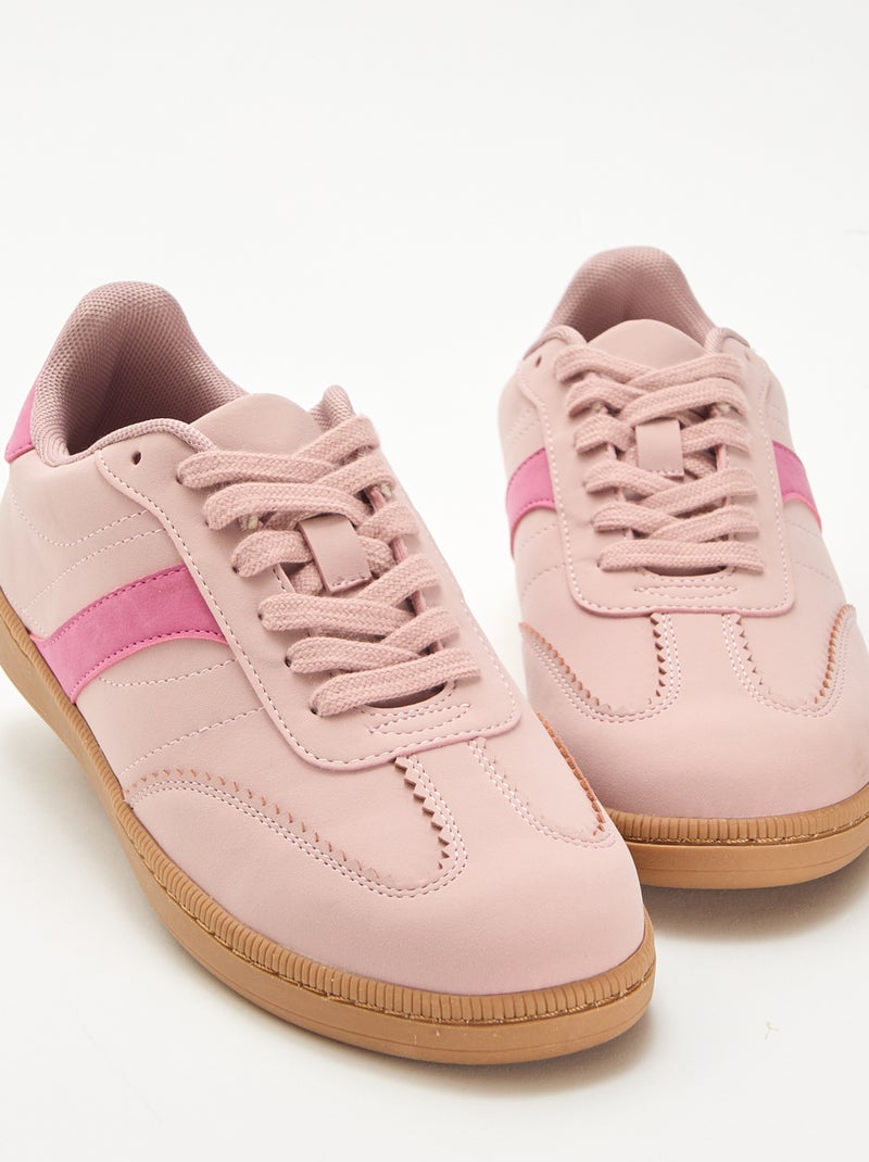 Tiefe Sneakers mit Kontrasteinsätzen Rosa - Kiabi