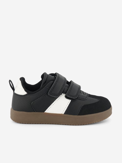Tiefe Sneakers mit Kontrasteinsätzen - Kiabi