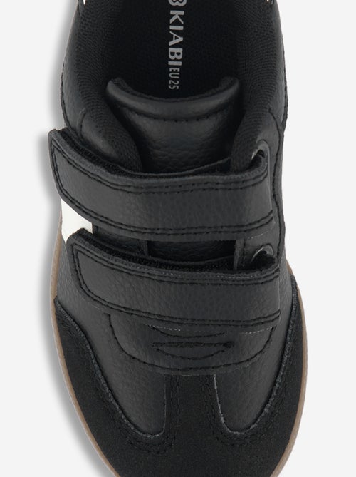 Tiefe Sneakers mit Kontrasteinsätzen - Kiabi