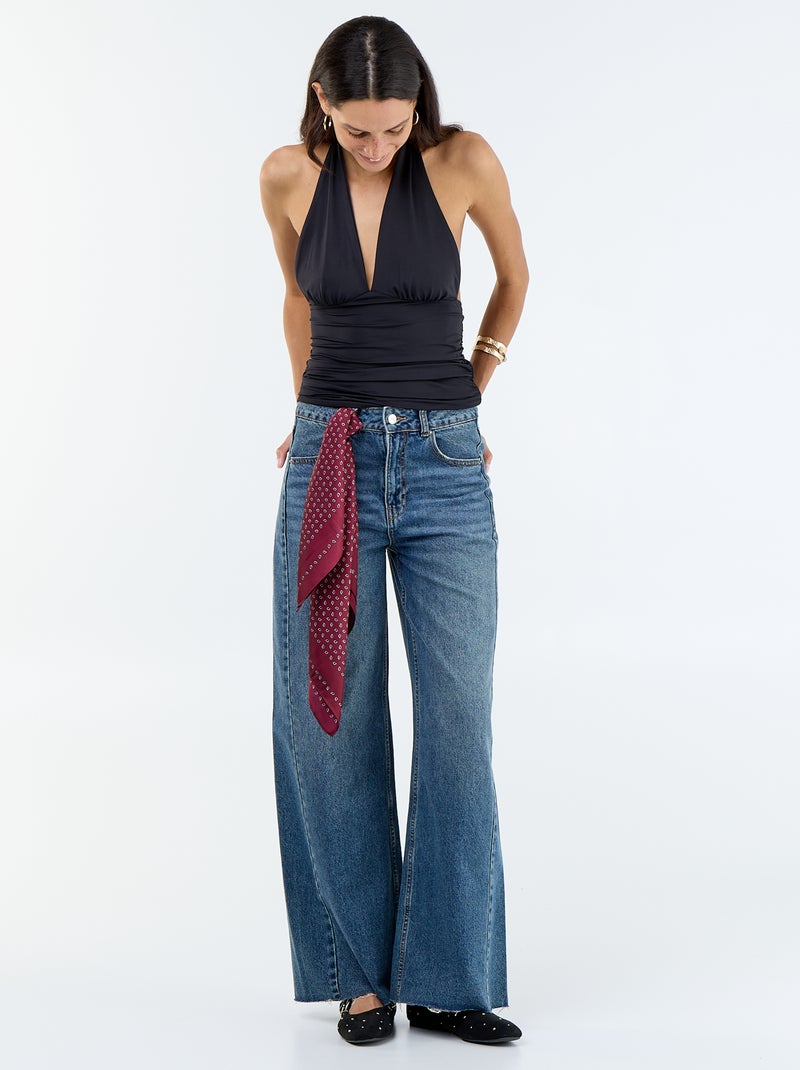 Top elasticizzato con scollo all'americana Nero - Kiabi
