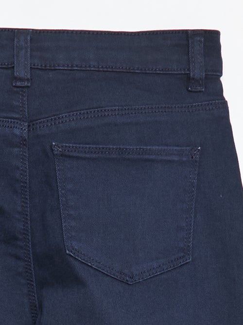 Twillhose mit Druckknopfverschluss – Extra bequemer Schnitt - Kiabi