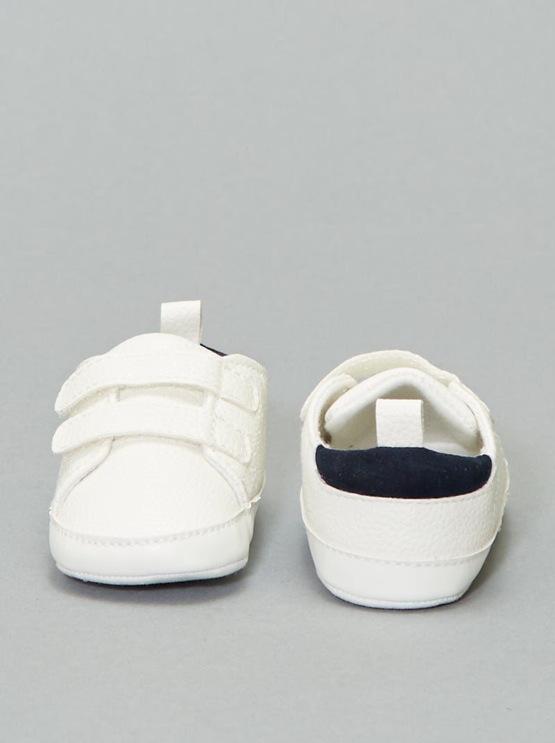 Two-tone sneakers with hook-and-loop straps White - Kiabi