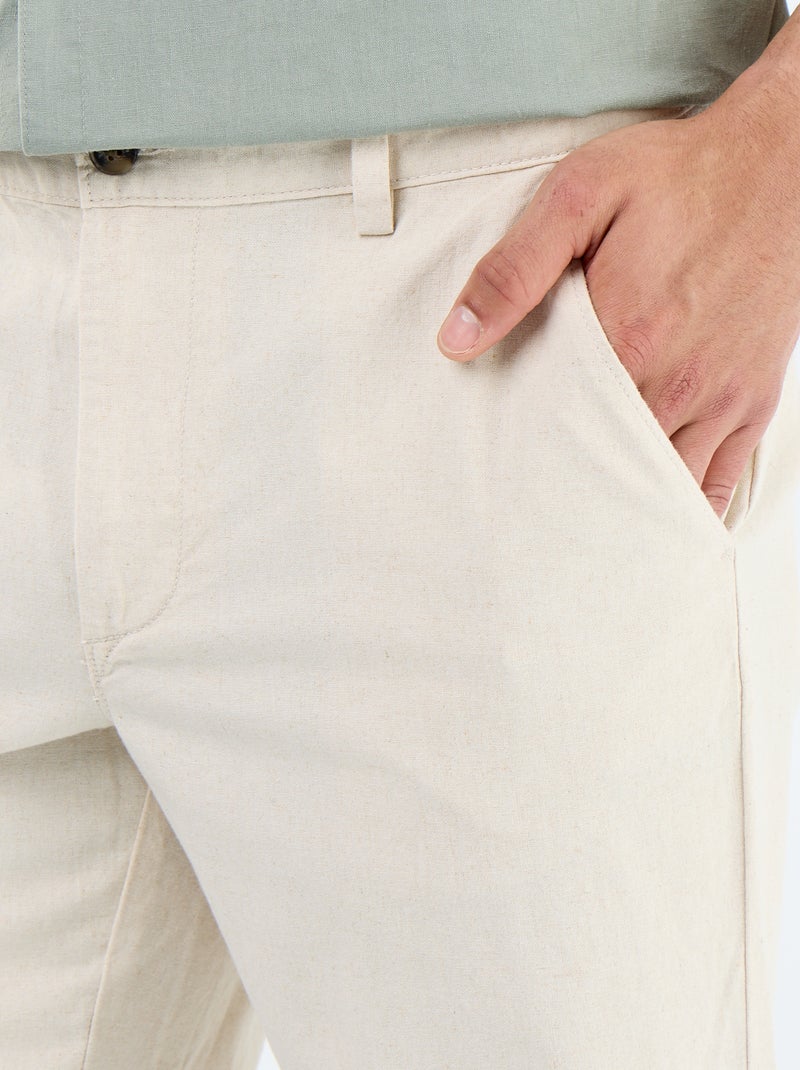 Uni-Chino mit normaler Taille Weiß - Kiabi