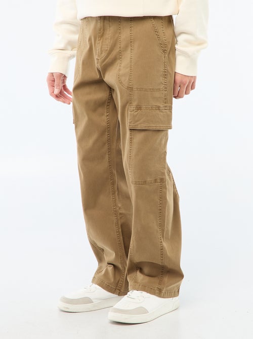 Unifarbene Multipocket-Hose im geraden Schnitt / Regular Fit - Kiabi