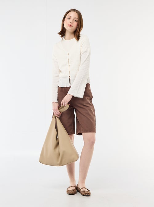 V-Neck Waffle Knit Top with Gold Buttons - Kiabi V-Neck Waffle Knit Top with Gold Buttons - Kiabi
