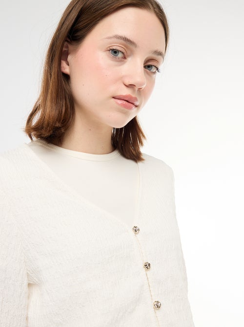 V-Neck Waffle Knit Top with Gold Buttons - Kiabi V-Neck Waffle Knit Top with Gold Buttons - Kiabi