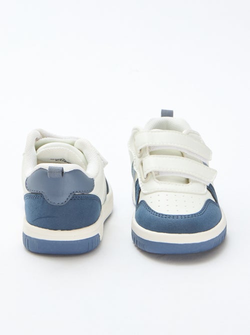 Vierfarbige Sneakers aus Kunstleder mit Klettverschluss - Kiabi