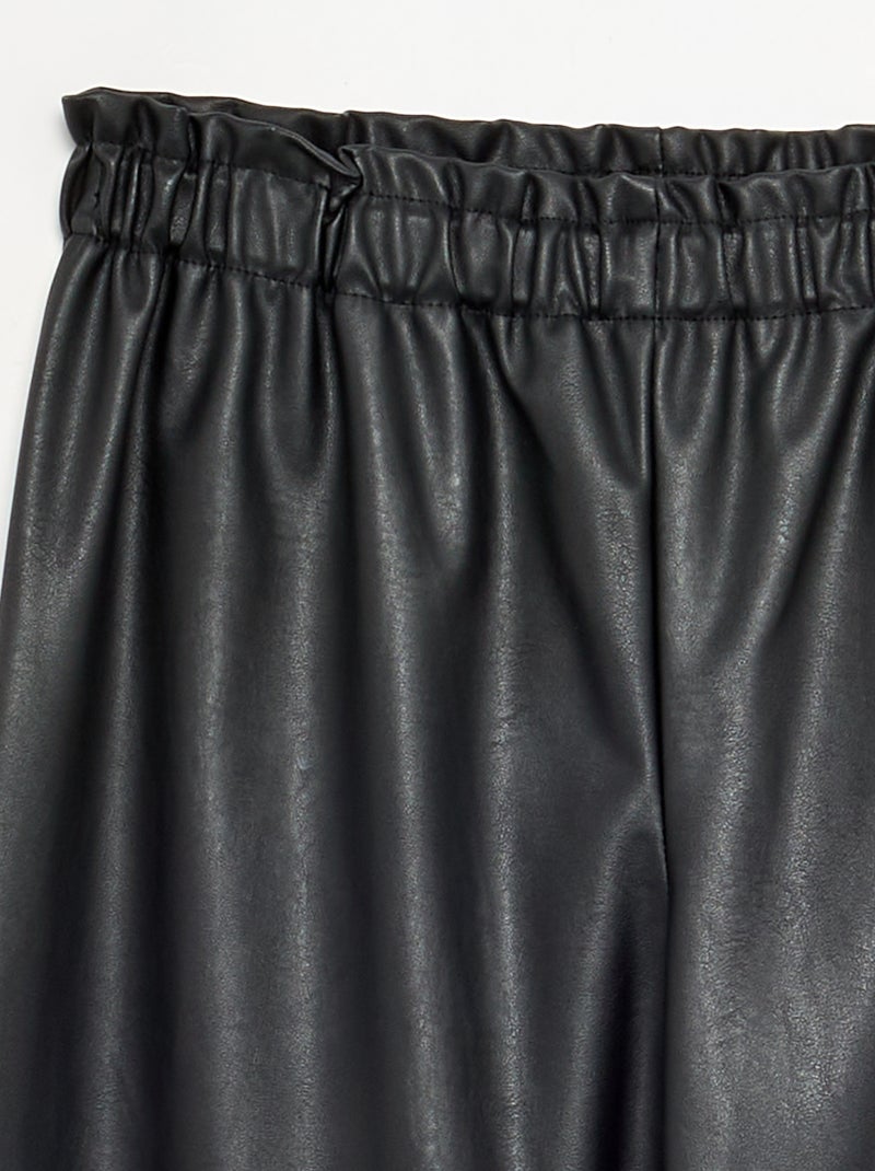 Weite Hose in Lederoptik Noir - Kiabi