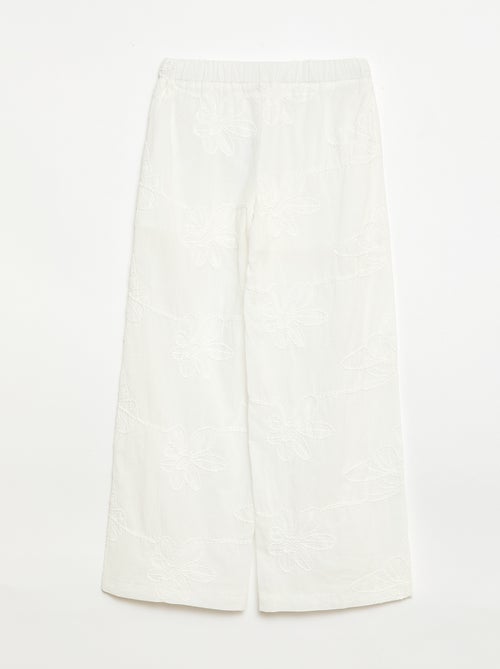 Weite Hose mit Stickereien - Kiabi