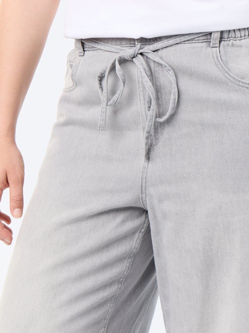 Weite Jeanshose mit Bindegürtel - Kiabi