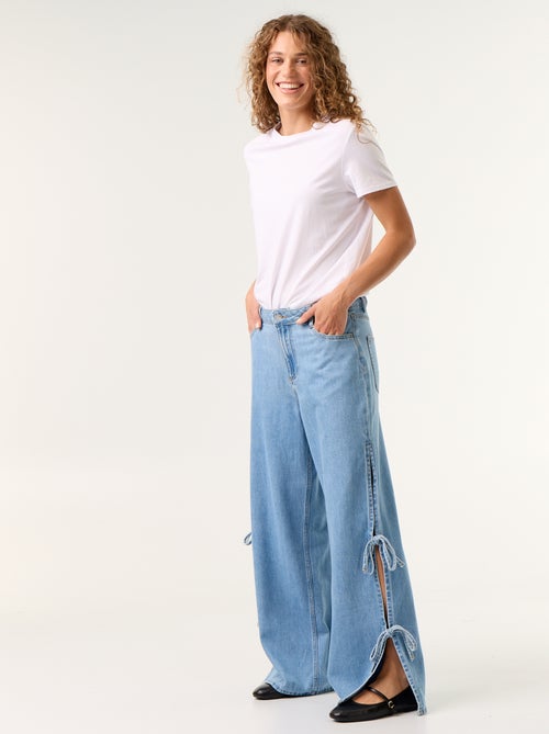 Wide-Leg-Jeans mit dekorativen Schleifen am Beinabschluss - Kiabi Wide-Leg-Jeans mit dekorativen Schleifen am Beinabschluss - Kiabi