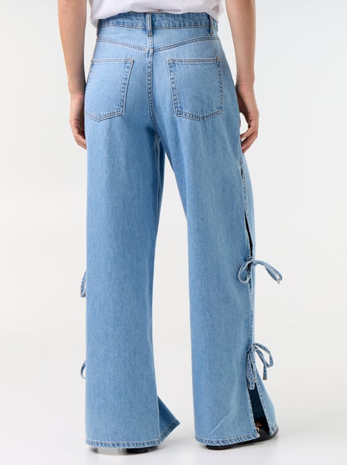 Wide-Leg-Jeans mit dekorativen Schleifen am Beinabschluss - Kiabi Wide-Leg-Jeans mit dekorativen Schleifen am Beinabschluss - Kiabi