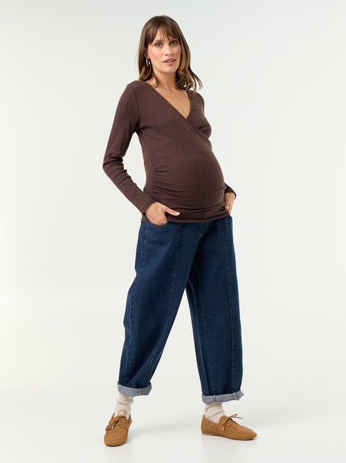 Wrap-neck nursing t-shirt - Kiabi Wrap-neck nursing t-shirt - Kiabi