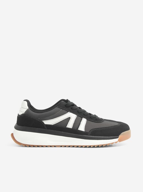 Zweifarbige Low-Top-Sneaker im Materialmix - Kiabi